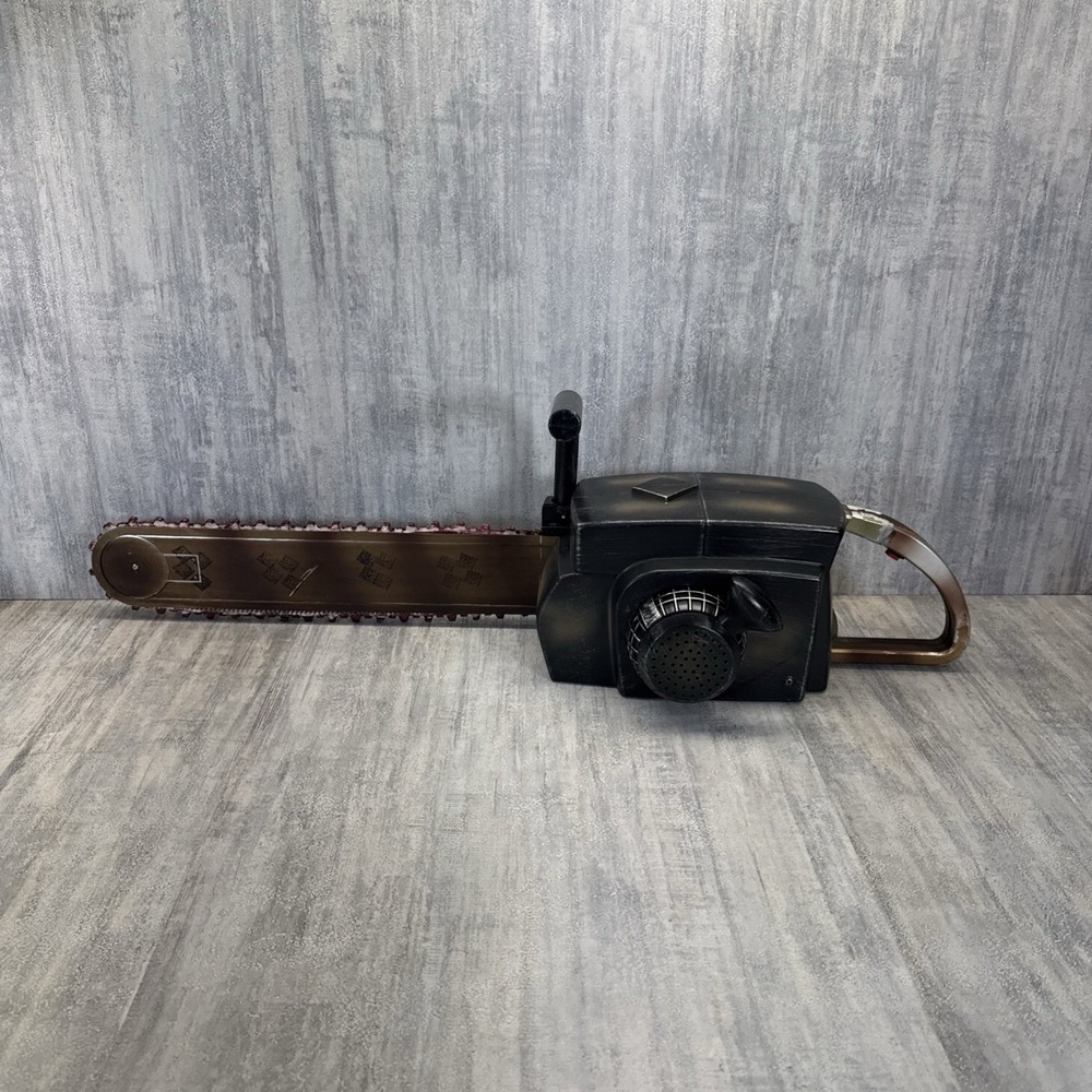 Gemmy Industries 29'' Chainsaw Toy Sounds & Chain Goes Around WORKS Learherface